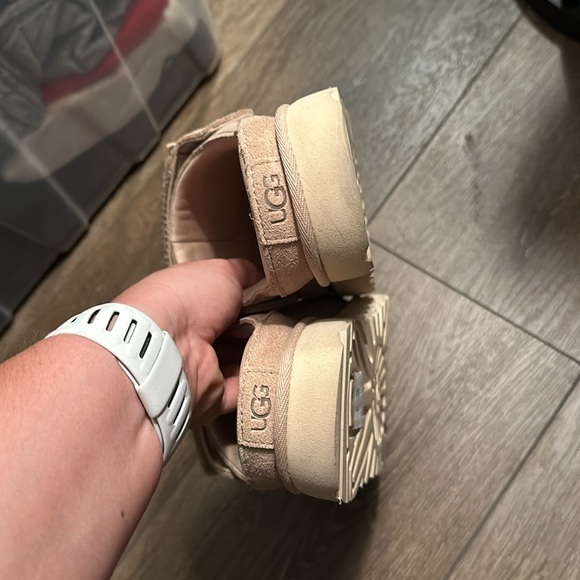 UGG Goldenstar Clog - Picture 4 of 5